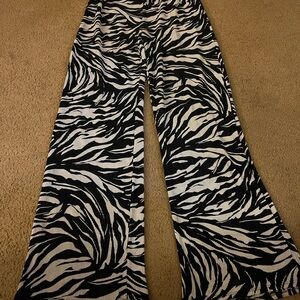 Wide-Leg Printed Pants